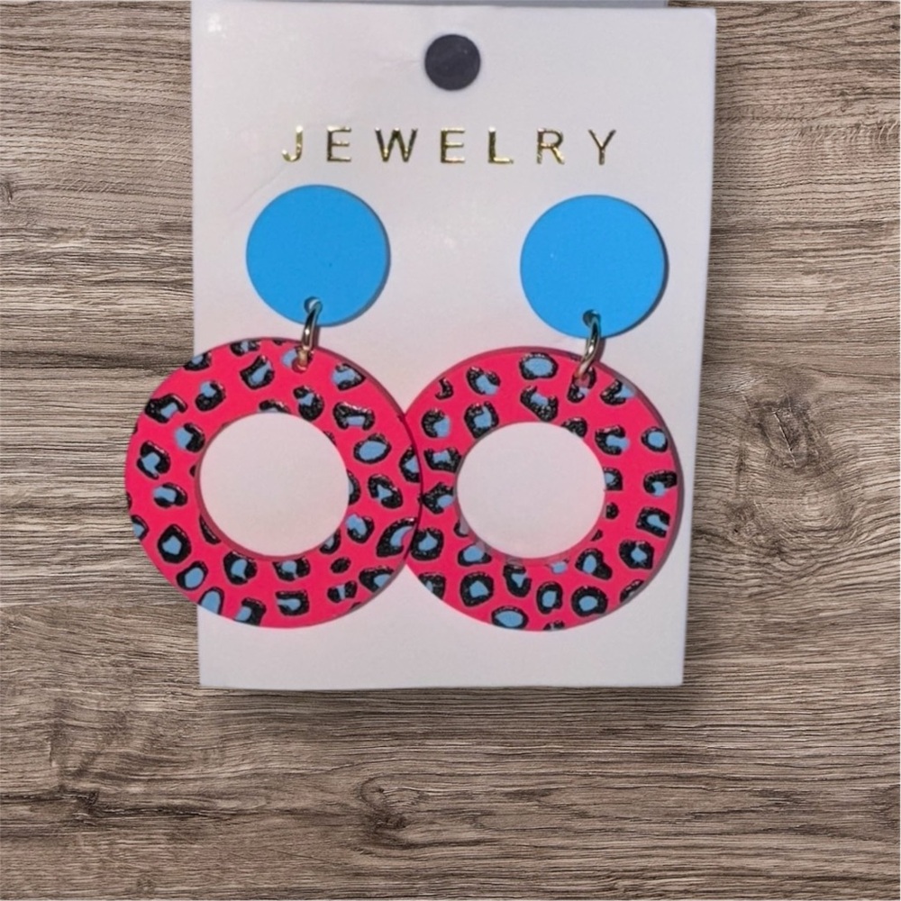Pink Leopard Print Hoop Earrings